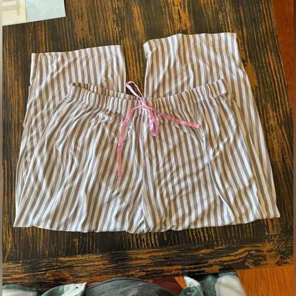 PJ Couture Women's Plus Size Pajama Bottoms - Size 3X - Picture 3 of 3